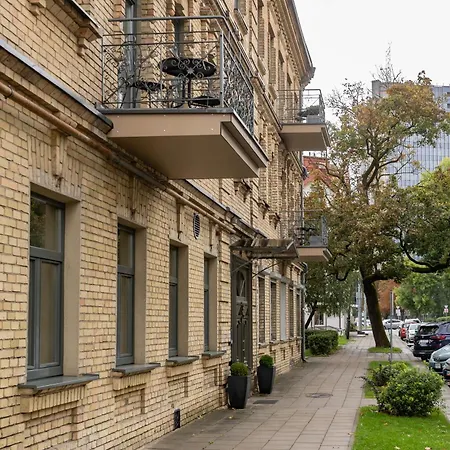 Apartamentai Lembergas Apartman *